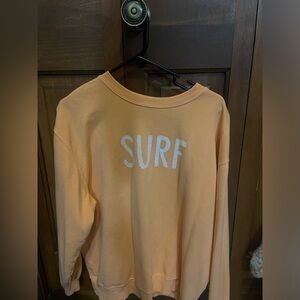 Light orange longsleeve crewneck. Wild Fable. Barely worn perfect condition.
